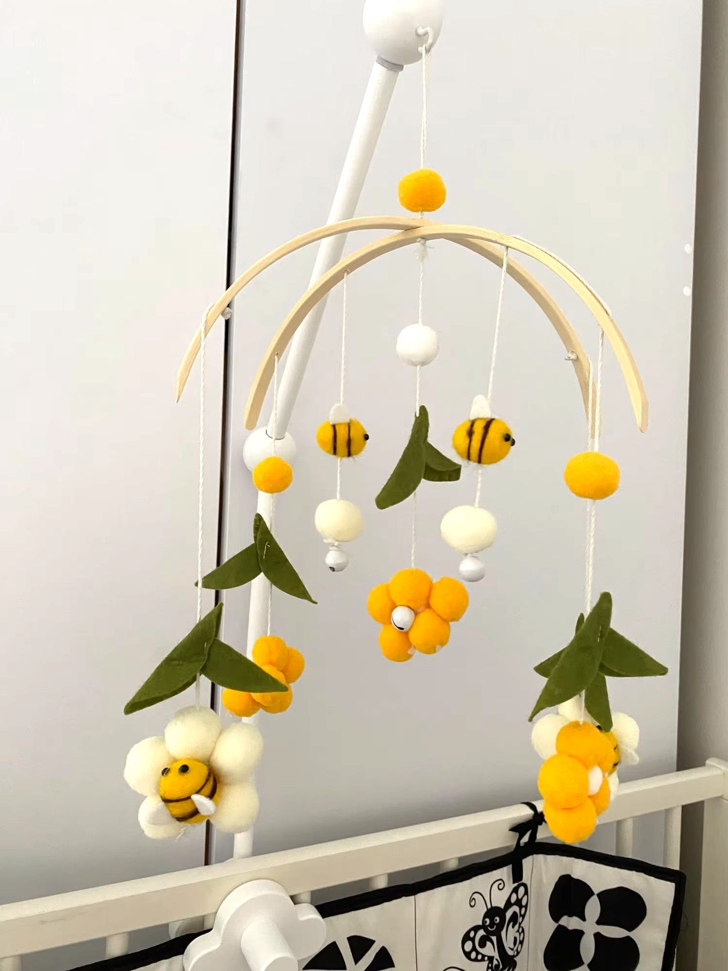 Hochwertiges Baby-Mobile Tiermotiv