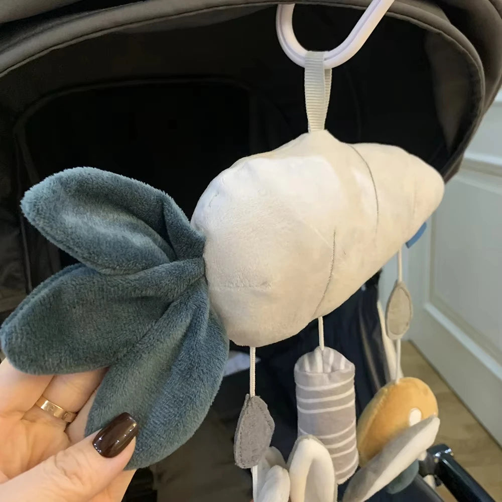 Weiches Babyspielzeug zum Aufhängen